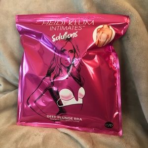 Deep plunge backless sticky bra fits C/D cups NWT